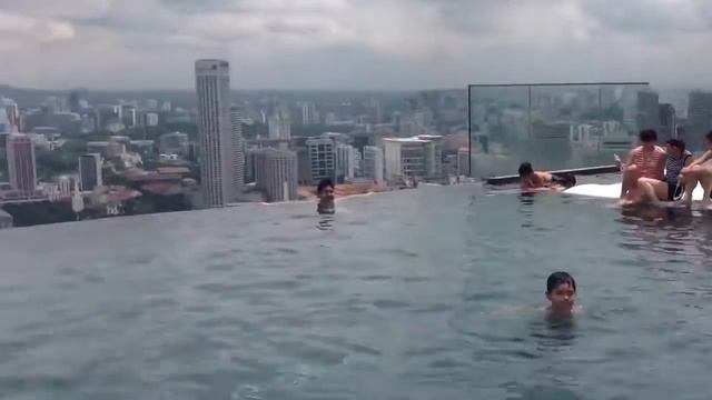 Бассейн в Сингапуре смотреть онлайн