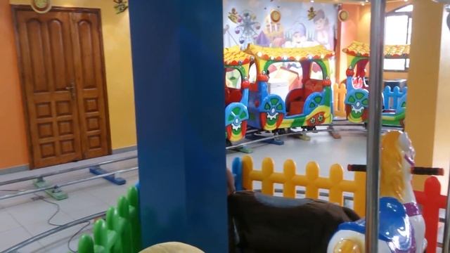 Indoor Playground Family Fun for Kids | Mini Train Toy Ride, Arcade Games смотреть онлайн