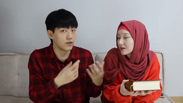 Finally I open Quran for my Wife первыераз открываеть каран для жены смотреть онлайн