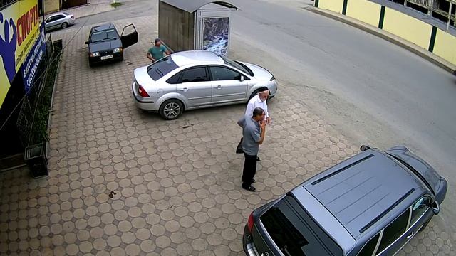 Уличная IP-камера ZNV ZBIE-2151W-N4T-A, 1,3 Mpx, 25 к.с., Цифромания, Ингушетия, Вечер Авто