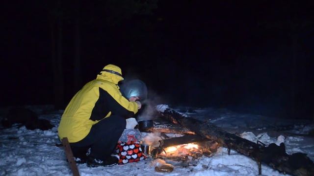В глухом лесу НАШЛИ ОТЛИЧНУЮ ИЗБУ С ФЛАГОМ. БРОД в ЛЕДЯНОЙ ВОДЕ. Озеро СВЕТЛОЕ #2 смотреть онлайн