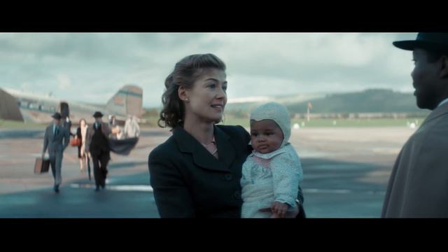 A UNITED KINGDOM - 'Independence' Trailer - David Oyelowo, Rosamund Pike. In Cinemas 25 November смотреть онлайн