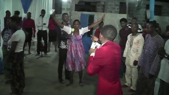 GOD'S ORACLE GIVING PROPHECY смотреть онлайн