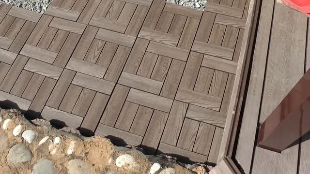 Садовый паркет - Монтаж. Укладка модульного декинга на садовые дорожки