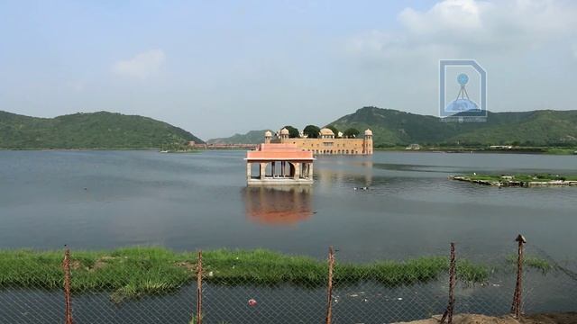 Jal Mahal or "Water Palace" in Jaipur смотреть онлайн