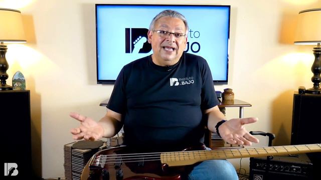 Como Ajustar el Alma del Bajo 🎸- Instituto de Bajo смотреть онлайн