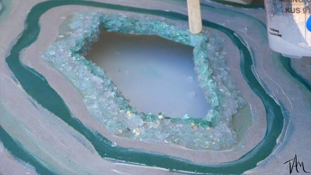 Epoxy Resin Geode Wall Art - DIY - So FUN! смотреть онлайн