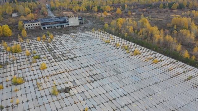 Заброшенный аэропорт Бийска. Съемка с дрона смотреть онлайн