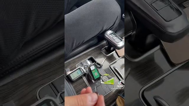 HAVAL. Как поменять батарейку. И запустить двигатель HAVAL H9 смотреть онлайн