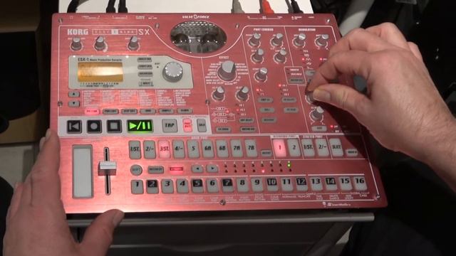 KORG Electribe ESX-1* LIVE* Minimal Dub Techno Session смотреть онлайн
