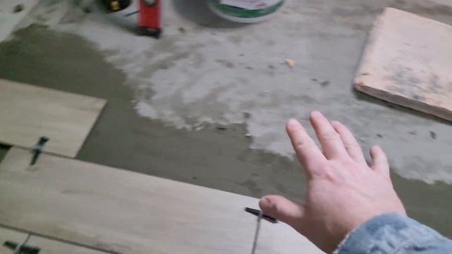 ... а зачем нужна РАЗУКЛОНКА, можно и без неё. И без ГИДРОИЗОЛЯЦИИ можно обойтись. Ошибки ремонта смотреть онлайн