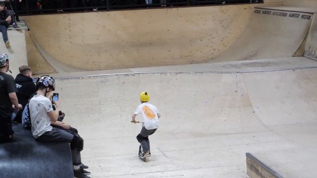 Егор Бобров - новички, Winter Scooter Games 2023 смотреть онлайн