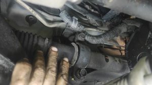 Замена рулевой рейки Nissan Primera  Replacement steering rack Nissan Primera