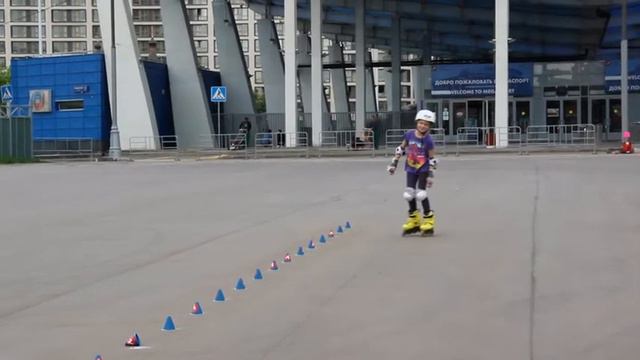Тренировка ролики.Roller Skates смотреть онлайн
