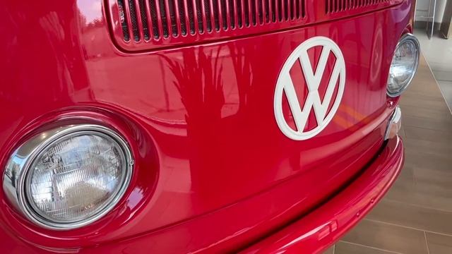 Meet Nelly! A 1971 Volkswagen Transporter at Carter VW! смотреть онлайн
