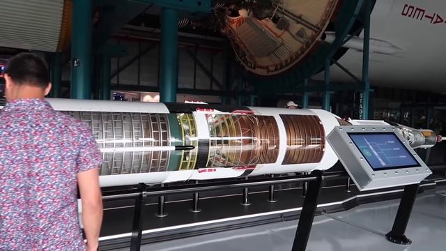 NASA’s Kennedy Space Center Florida Vlog - Summer 2022! Exploring Exhibits & Attractions смотреть онлайн