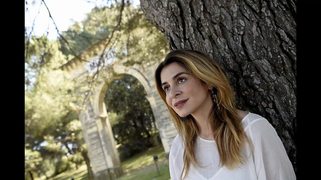 All by myself toute seule French Lyrics Julie Zenatti & Lucie Doni смотреть онлайн