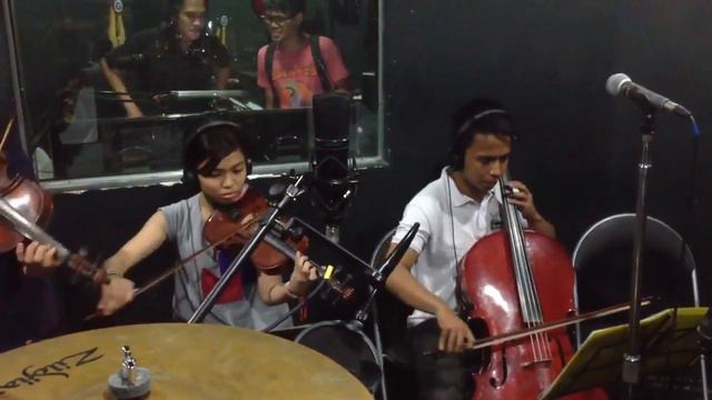 Coldplay's Yellow String Quartet Cover смотреть онлайн