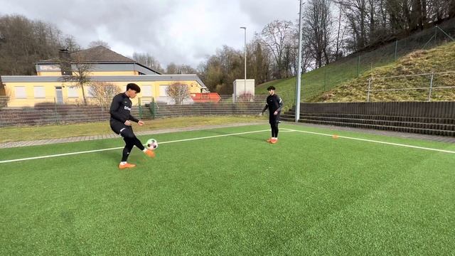 DAY IN THE LIFE OF A FOOTBALLER || DAY BEFORE A GAME (Ep. 3) смотреть онлайн