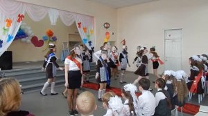 Смешная идея танца на последний звонок!!!!