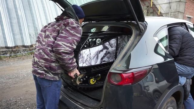 Загрузка мотобуксировщика в машину смотреть онлайн