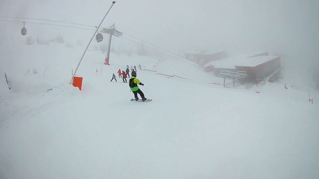 СПУСК С ГОРЫ НА ГОРНЫХ ЛЫЖАХ СЛОВАКИЯ НИЗКИЕ ТАТРЫ SKIING Jasná Nízke Tatry смотреть онлайн