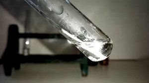 Реакция АЛЮМИНИЯ и АЗОТНОЙ КИСЛОТЫ. Опыты по химии.Reaction of ALUMINUM and NITRIC ACID.Эксперимент