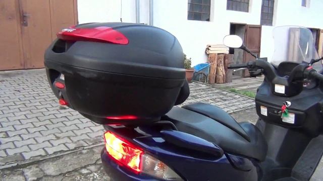 Suzuki Burgman 125 - 2006 смотреть онлайн