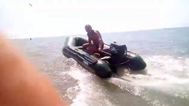 море лодка мотор смотреть онлайн