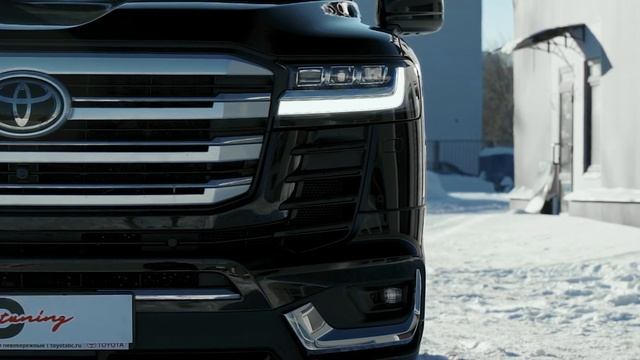 Тюнинг Toyota Land Cruiser 300 в обвесе Modellista смотреть онлайн