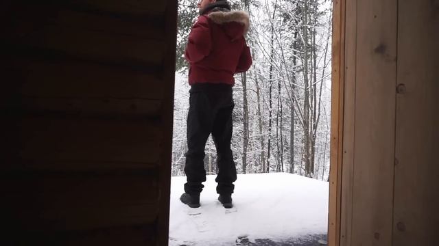 Building A Log Cabin | Ep. 47 | The floor is installed! No more ugly OSB | Cutting more trees смотреть онлайн