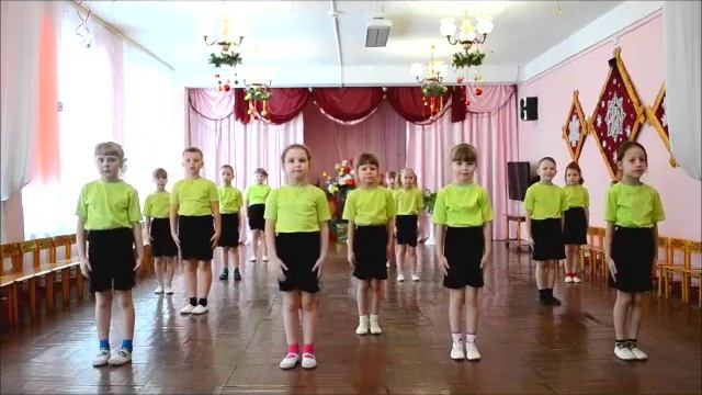 Игротанец Бегаем по кругу (муз. и ст. К. Бусыгин) г. Боровичи смотреть онлайн