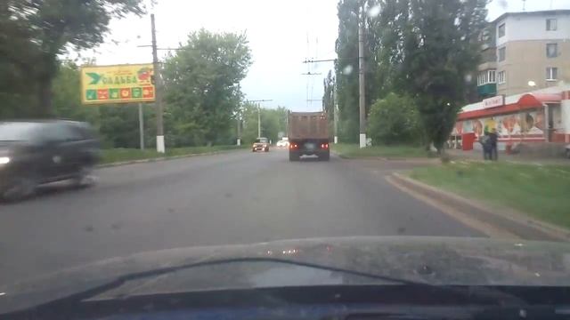 Не мои стекла и фары не жалко ©водитель самосвала. смотреть онлайн