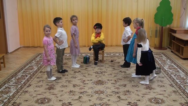 "Антошка" муз. В.Шаинского, сл. Ю.Энтина. Исполняет Капралов Андрей и дети старшей группы № 7. смотреть онлайн
