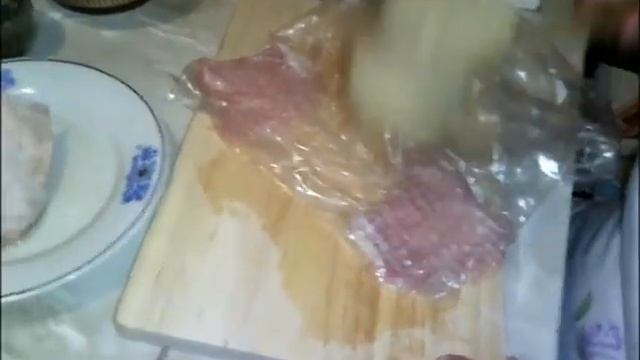 Как отбивать мясо смотреть онлайн
