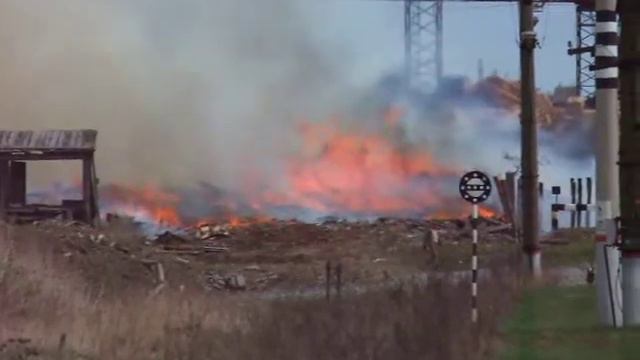 Вогулка.Пожар на нижнем складе 23.05.2018 смотреть онлайн