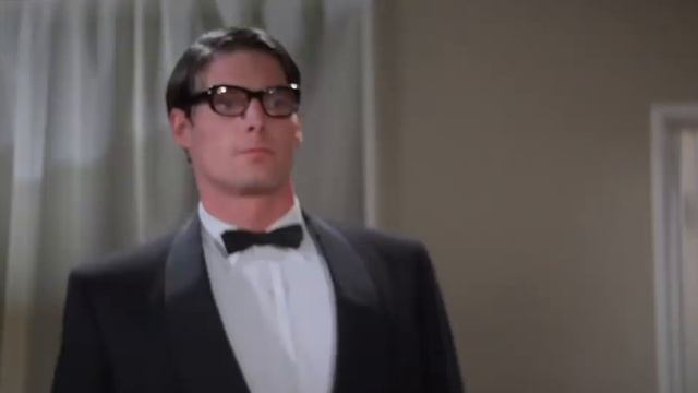 Superman 2 - Lois shoots a gun at Clark смотреть онлайн