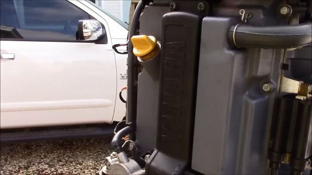 DIY, how to change the oil in a 4 stroke outboard, in this case a Yamaha F115 100 hour service смотреть онлайн