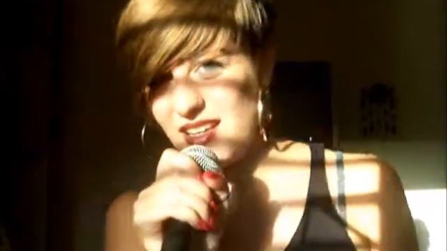 L'amore esiste-Francesca Michielin (cover by Zeudi) смотреть онлайн