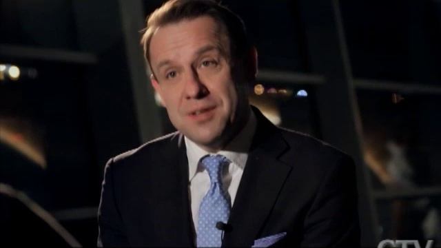 Сноубордист из «Ёлок» хочет сыграть Джокера: актёр Александр Головин отвечает на «Простые вопросы» смотреть онлайн