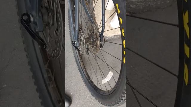 maxxis 29x2.3 on a Trek marlin 7 смотреть онлайн