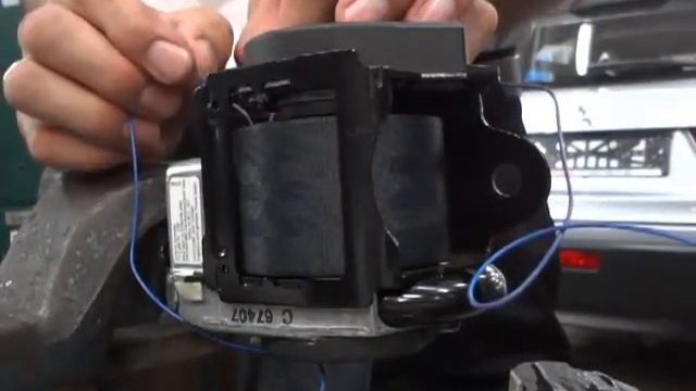 Сработка преднатяжителя ремней безопасности. смотреть онлайн