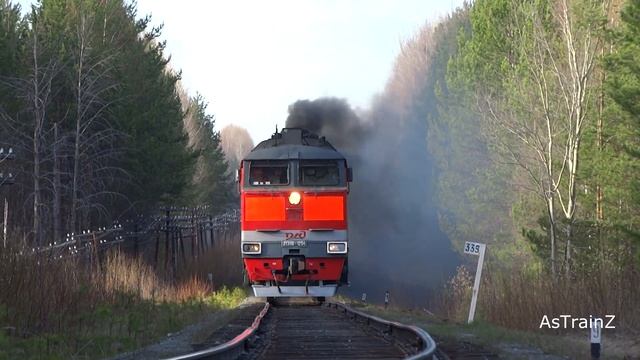 "На разгон" Тепловоз 2ТЭ116-1254 с грузовым поездом смотреть онлайн
