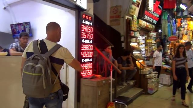 #72 Обмен валюты в Стамбуле. Пришлось вернуться на Гранд Базар. Бракованный товар. Шопинг в Стамбул смотреть онлайн