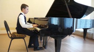 А. Хачатурян. Две смешные тетеньки поссорились... 
Исполняет Виктор Григорьев. 19.10.2020.