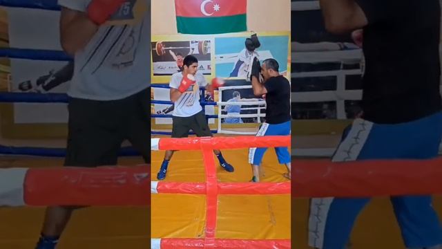 Нефтечалинская школа бокса. Тренер Алипаша Багиров смотреть онлайн