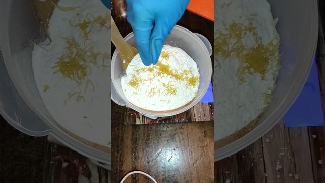 Морковный,. влажный, ароматный кулич на закваске.