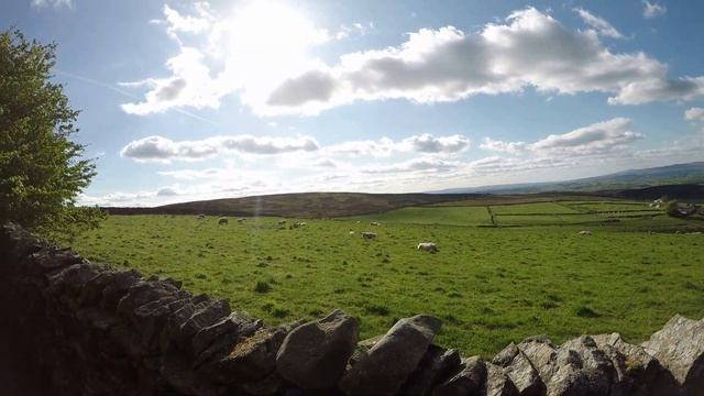 A short walk around Carleton, North Yorkshire with all its glorious spring scenes смотреть онлайн