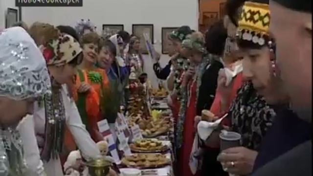 Многонациональным хороводом дружбы отметили Cтарый Новый год в Новочебоксарске смотреть онлайн