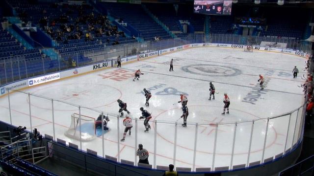 Дубль Хоружева помог «Реактору» одержать победу над «Спутником» смотреть онлайн
